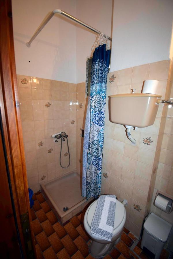 Mega Apartments Tirós 外观 照片